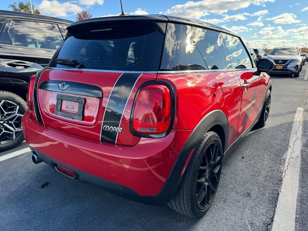 2015 Mini Cooper Base photo 2