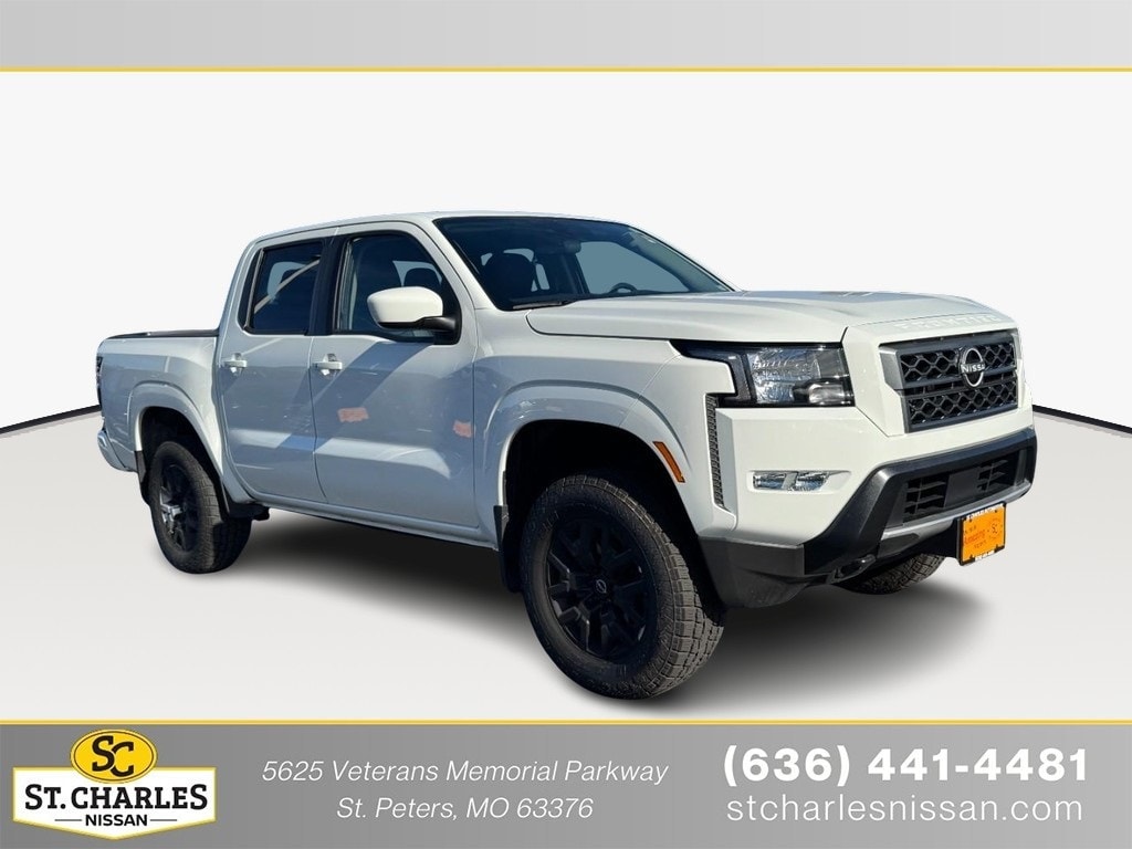 2022 Nissan Frontier SV's photo