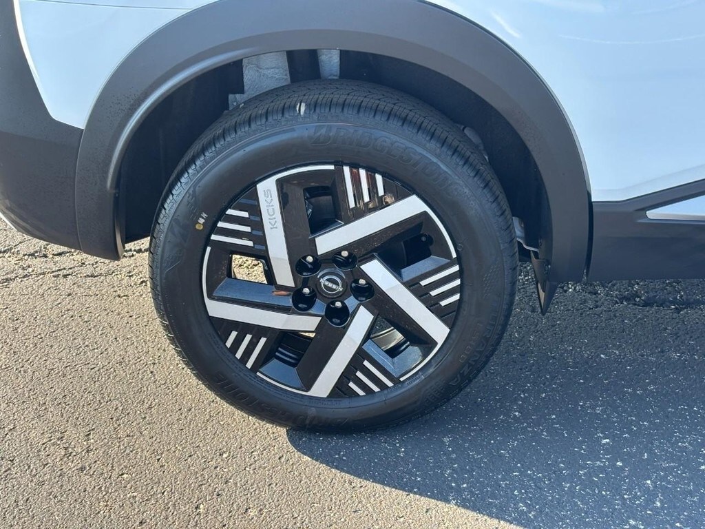 New 2026 Nissan Kicks SV SUV