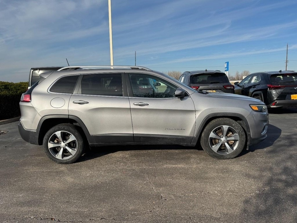 Used 2019 Jeep Cherokee Limited SUV