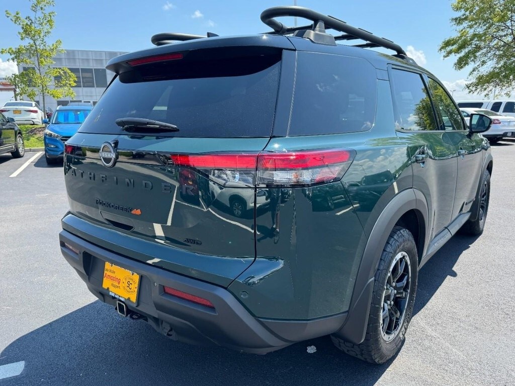 2023 Nissan Pathfinder Rock Creek photo 3