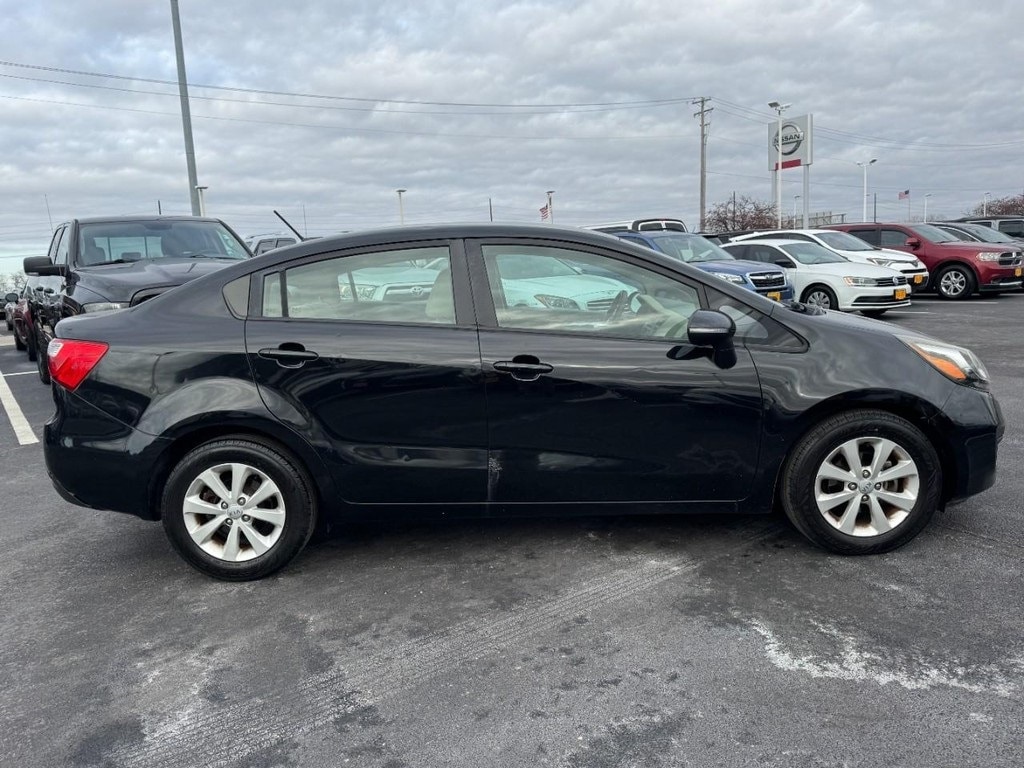 Used 2013 Kia Rio EX with VIN KNADN4A36D6122168 for sale in St. Peters, MO