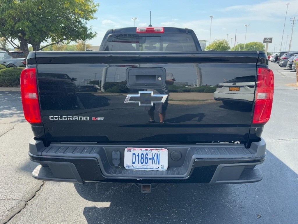 2017 Chevrolet Colorado Z71 photo 4