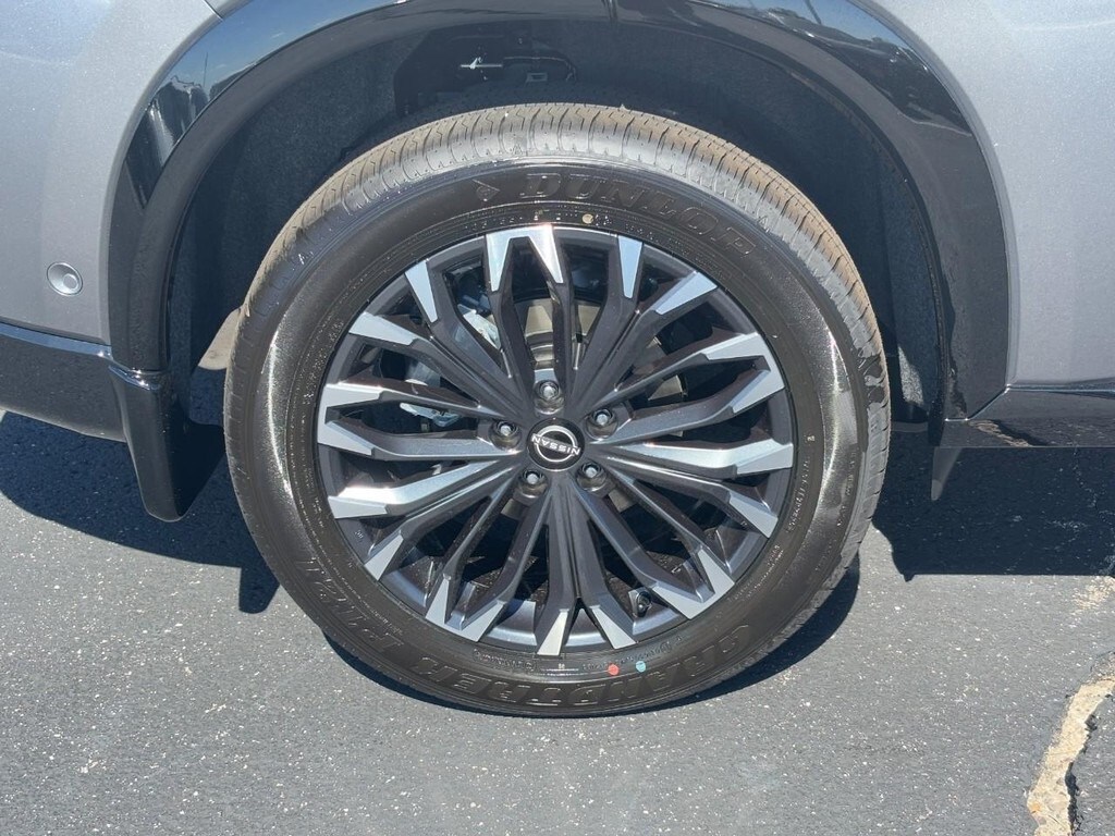 2026 Nissan Rogue Platinum photo 4