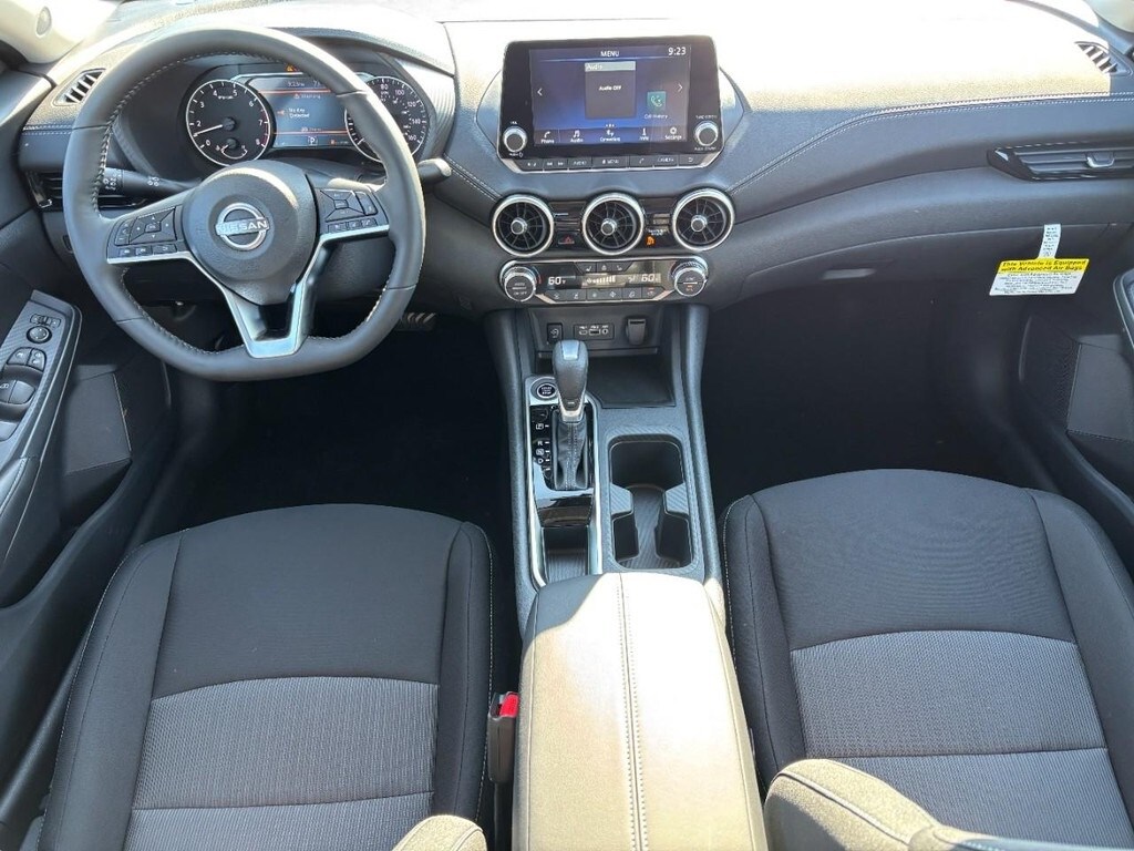 2025 Nissan Sentra SV photo 4