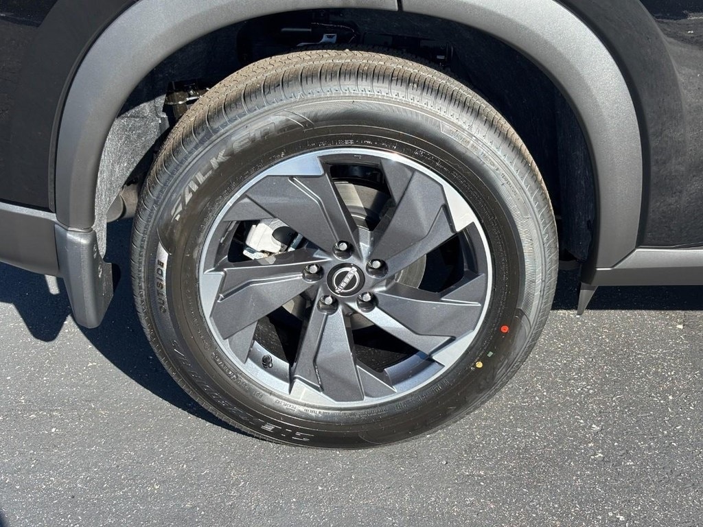 New 2026 Nissan Rogue SV SUV