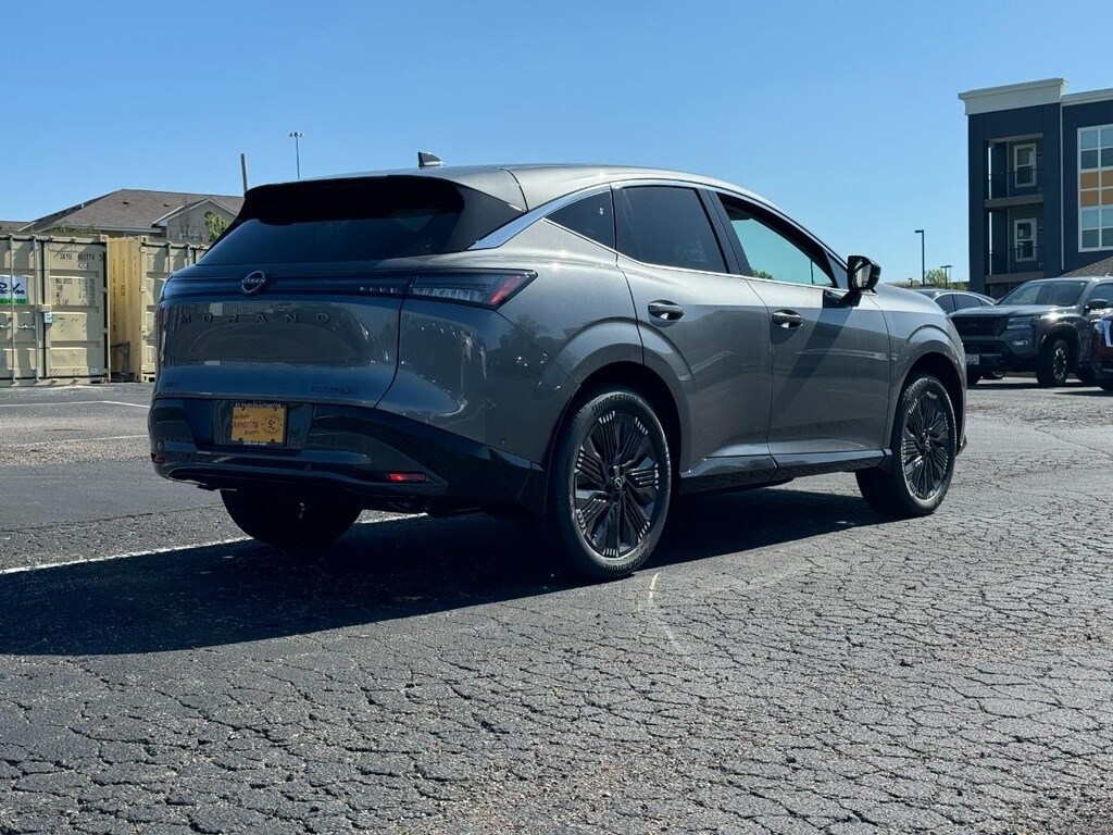 2025 Nissan Murano Platinum photo 3