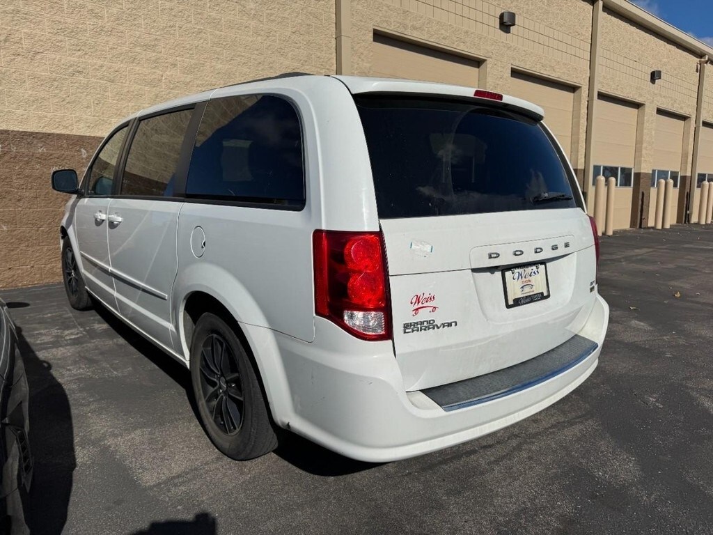 2017 Dodge Grand Caravan GT photo 4