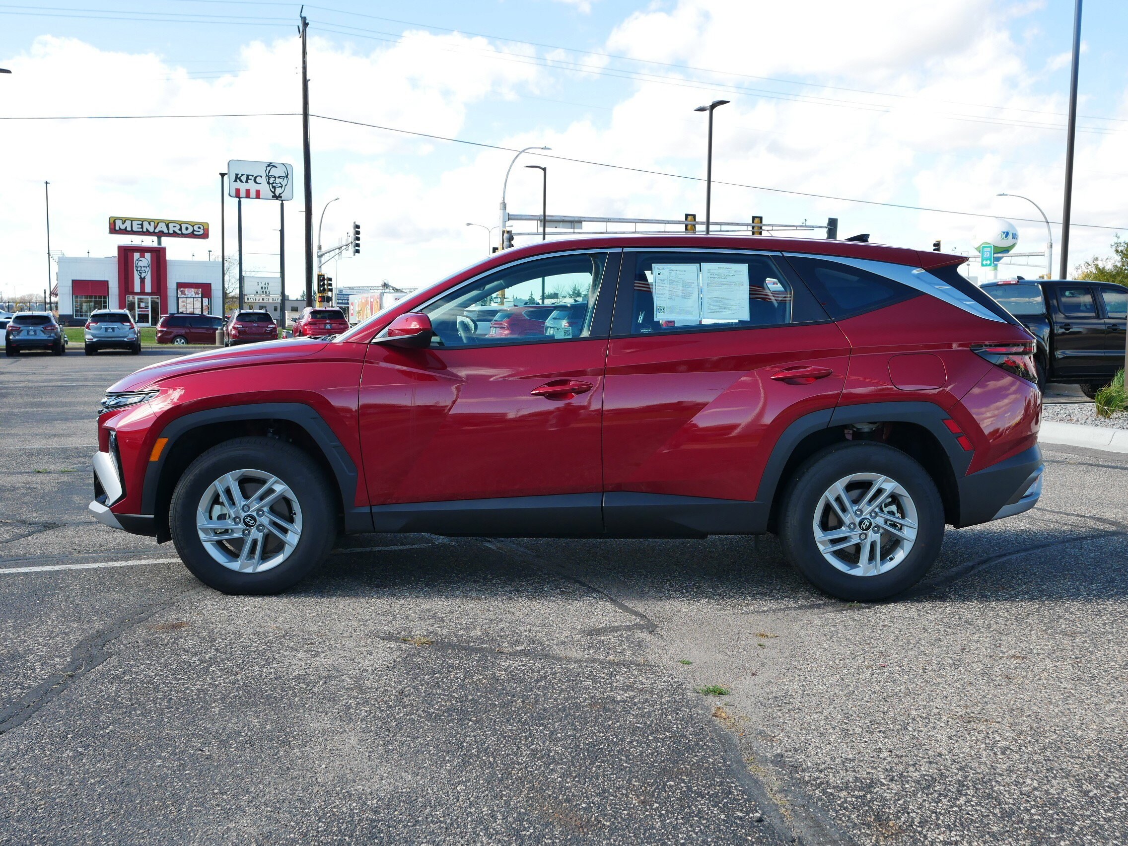 2025 Hyundai Tucson SE photo 2