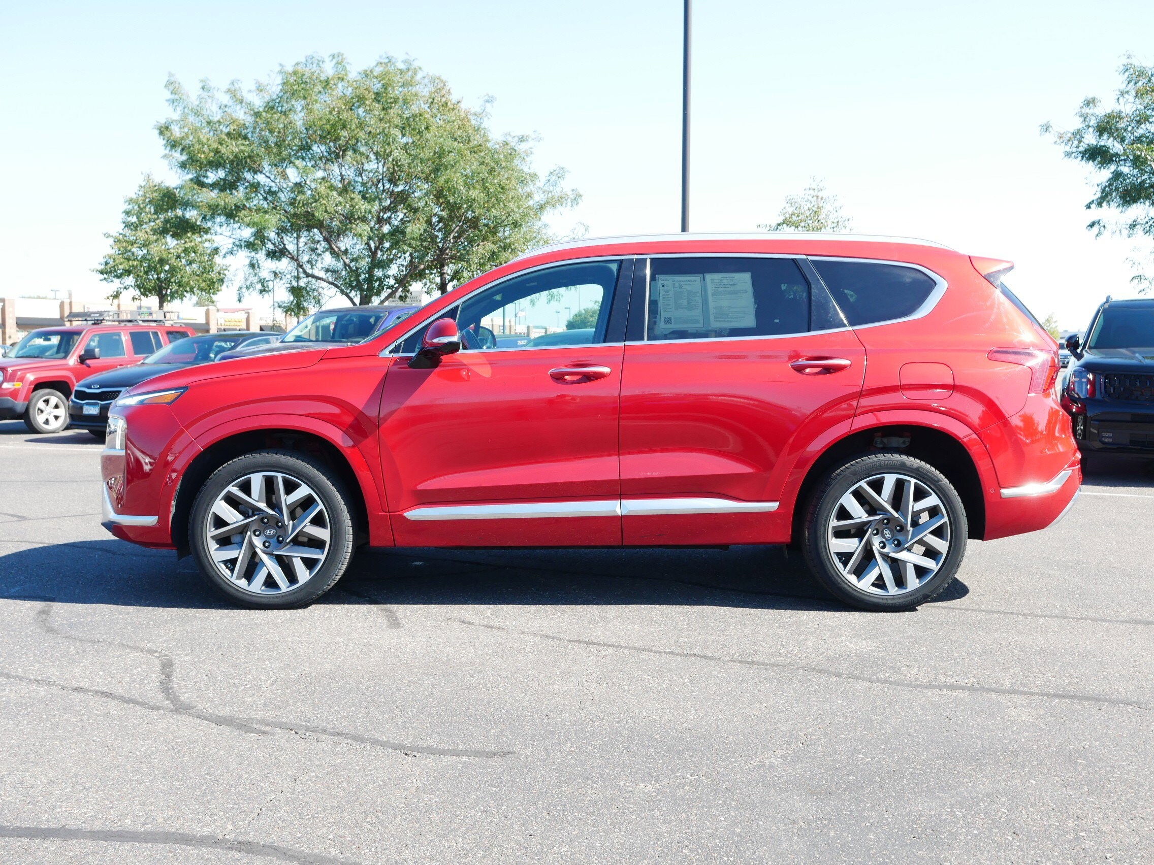 2022 Hyundai Santa Fe Calligraphy photo 2