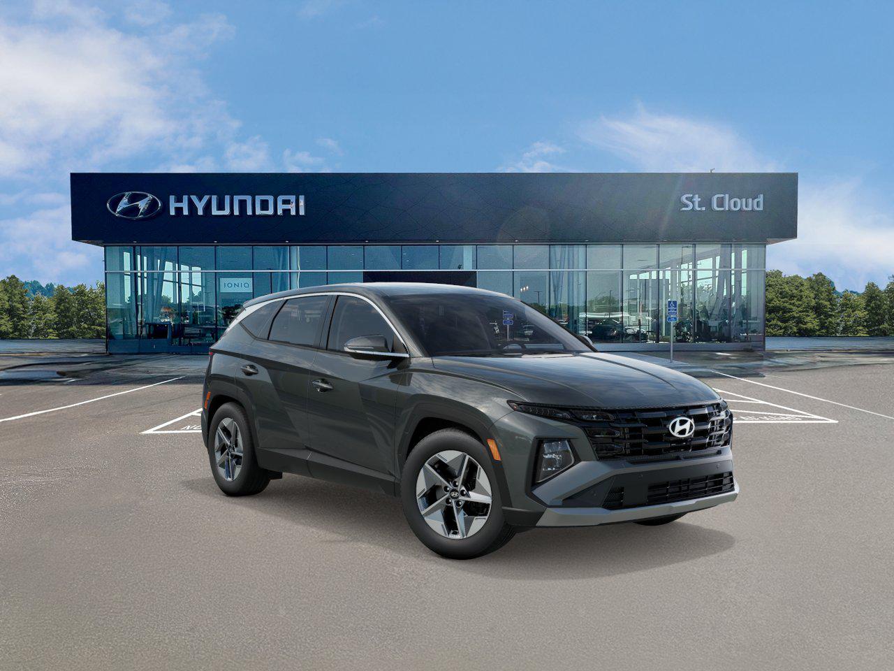 2026 Hyundai Tucson Hybrid SEL photo 2