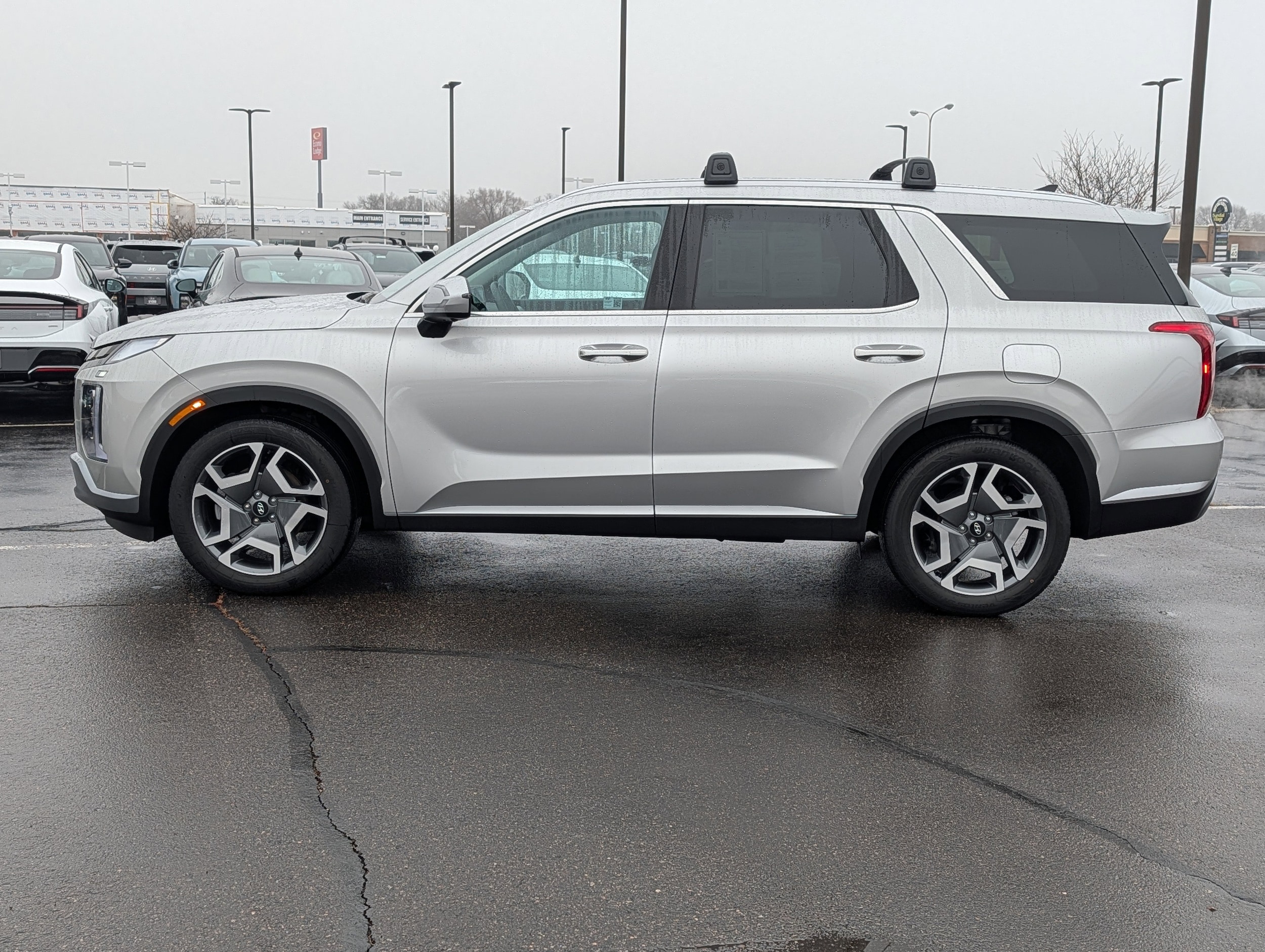 Used 2025 Hyundai Palisade SEL Premium with VIN KM8R4DGE9SU933097 for sale in Waite Park, Minnesota