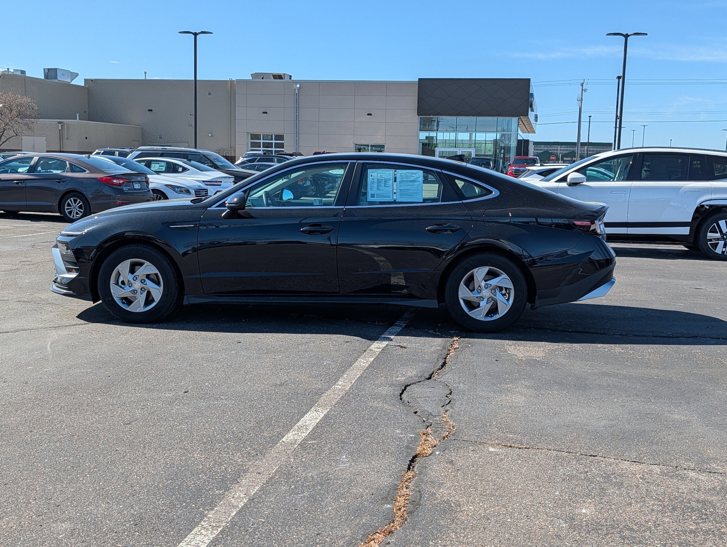 Used 2025 Hyundai Sonata SE with VIN KMHL24JA5SA487145 for sale in Waite Park, Minnesota