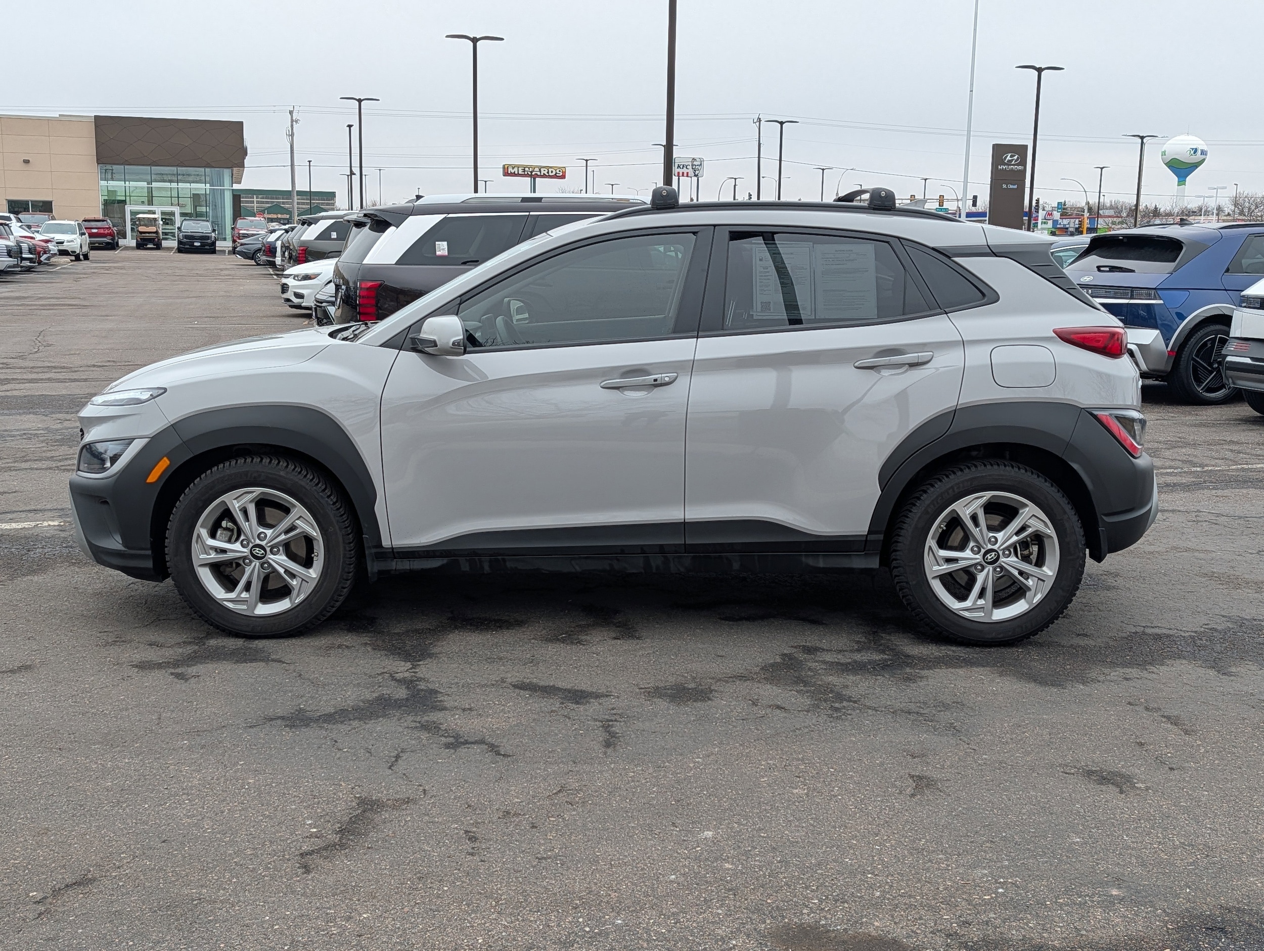 Used 2023 Hyundai Kona SEL with VIN KM8K6CABXPU942659 for sale in Waite Park, Minnesota