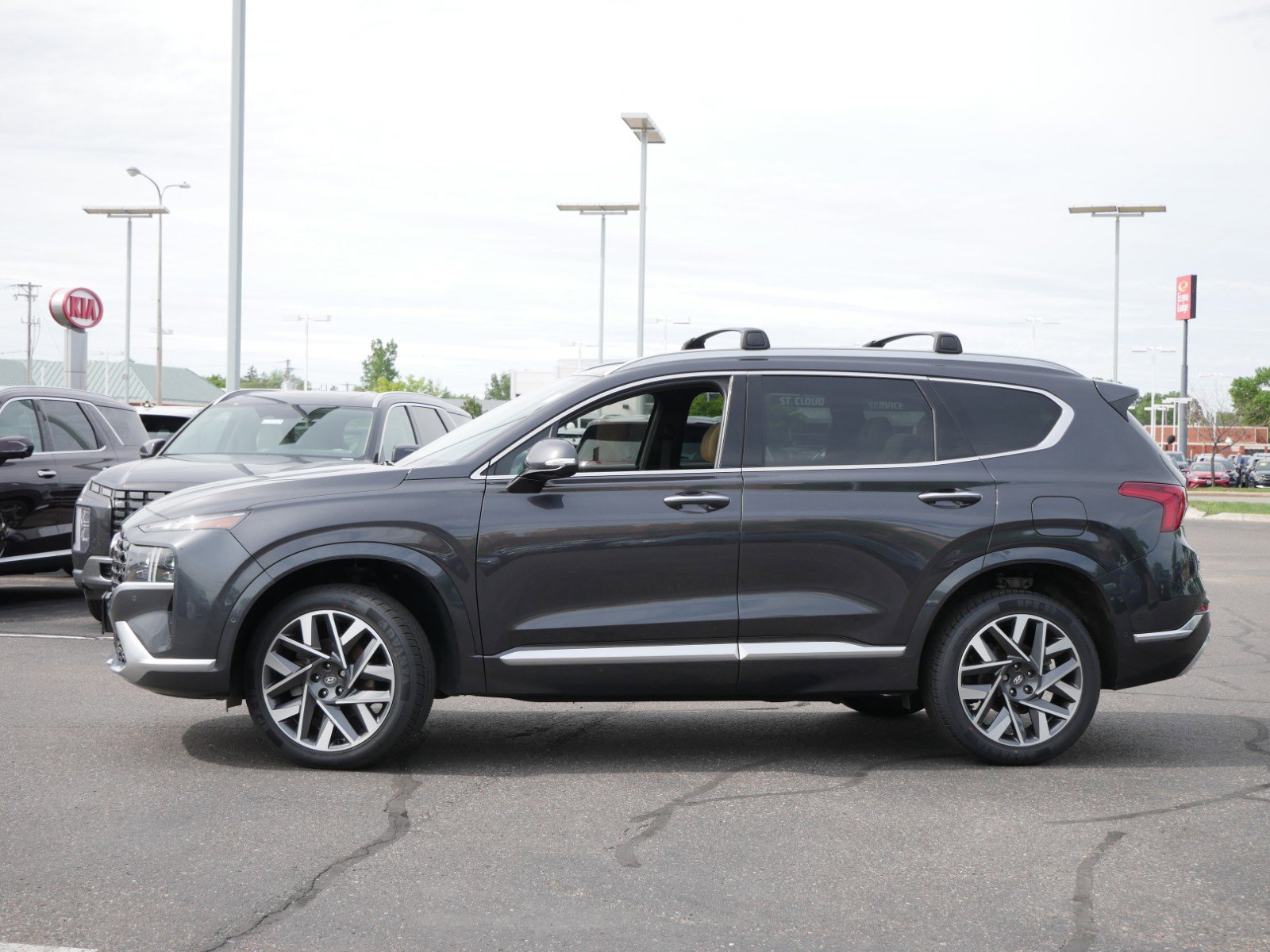 Used 2021 Hyundai Santa Fe Calligraphy with VIN 5NMS5DAL2MH364954 for sale in Waite Park, MN