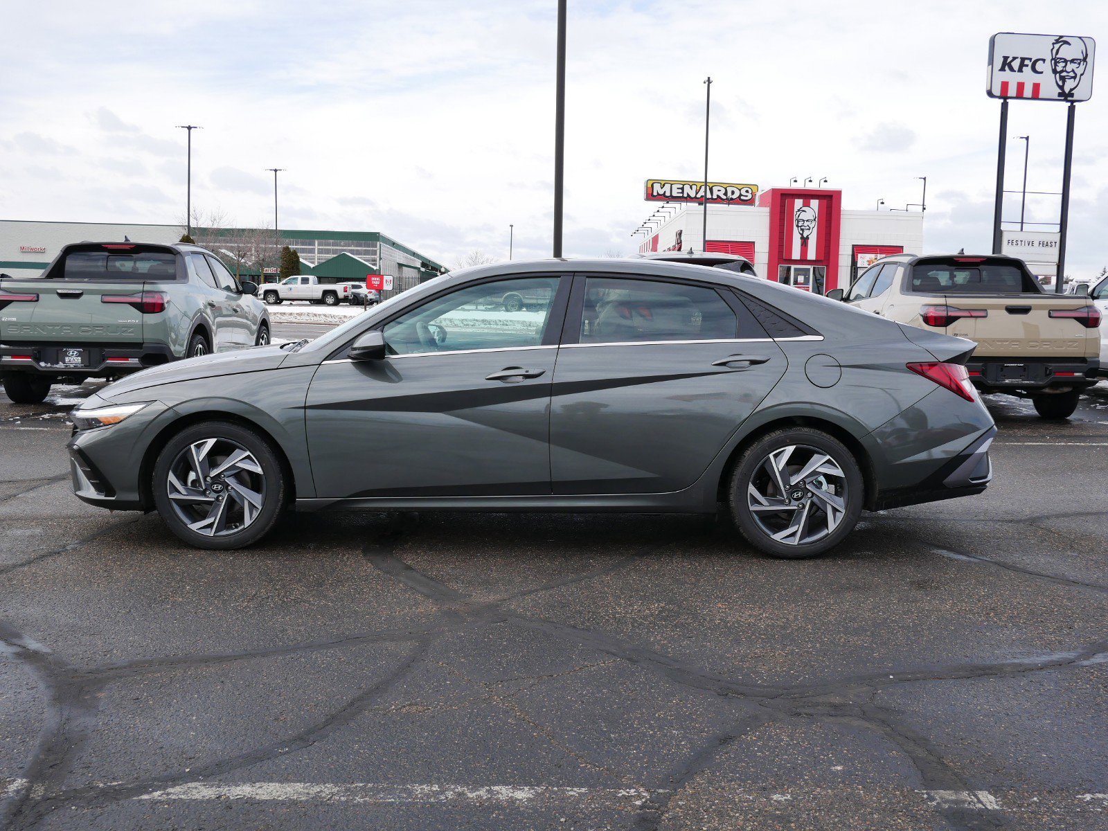 Certified 2024 Hyundai Elantra SEL with VIN KMHLS4DG8RU760801 for sale in Waite Park, Minnesota