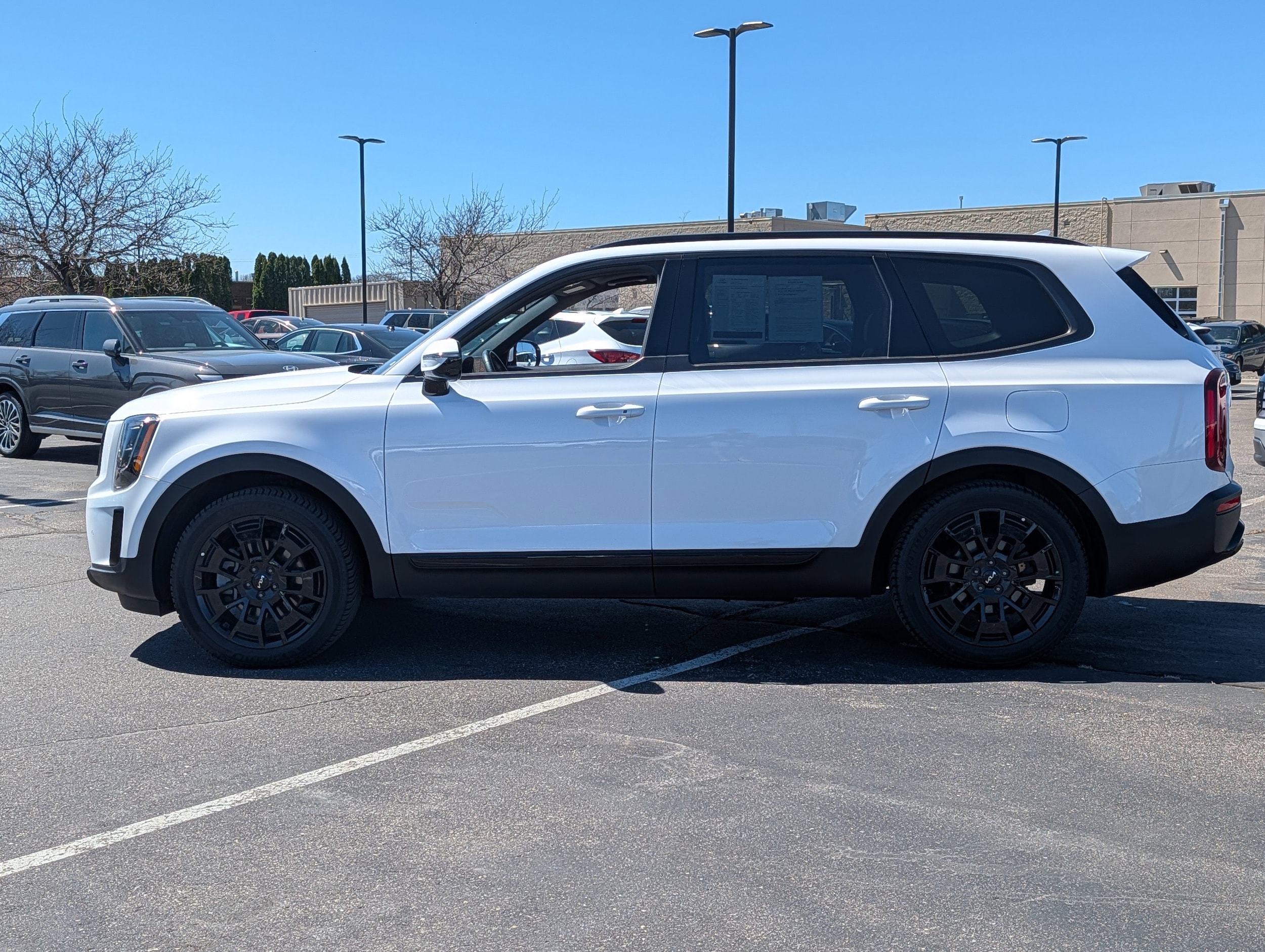 Used 2022 Kia Telluride SX with VIN 5XYP5DHC7NG268860 for sale in Waite Park, Minnesota