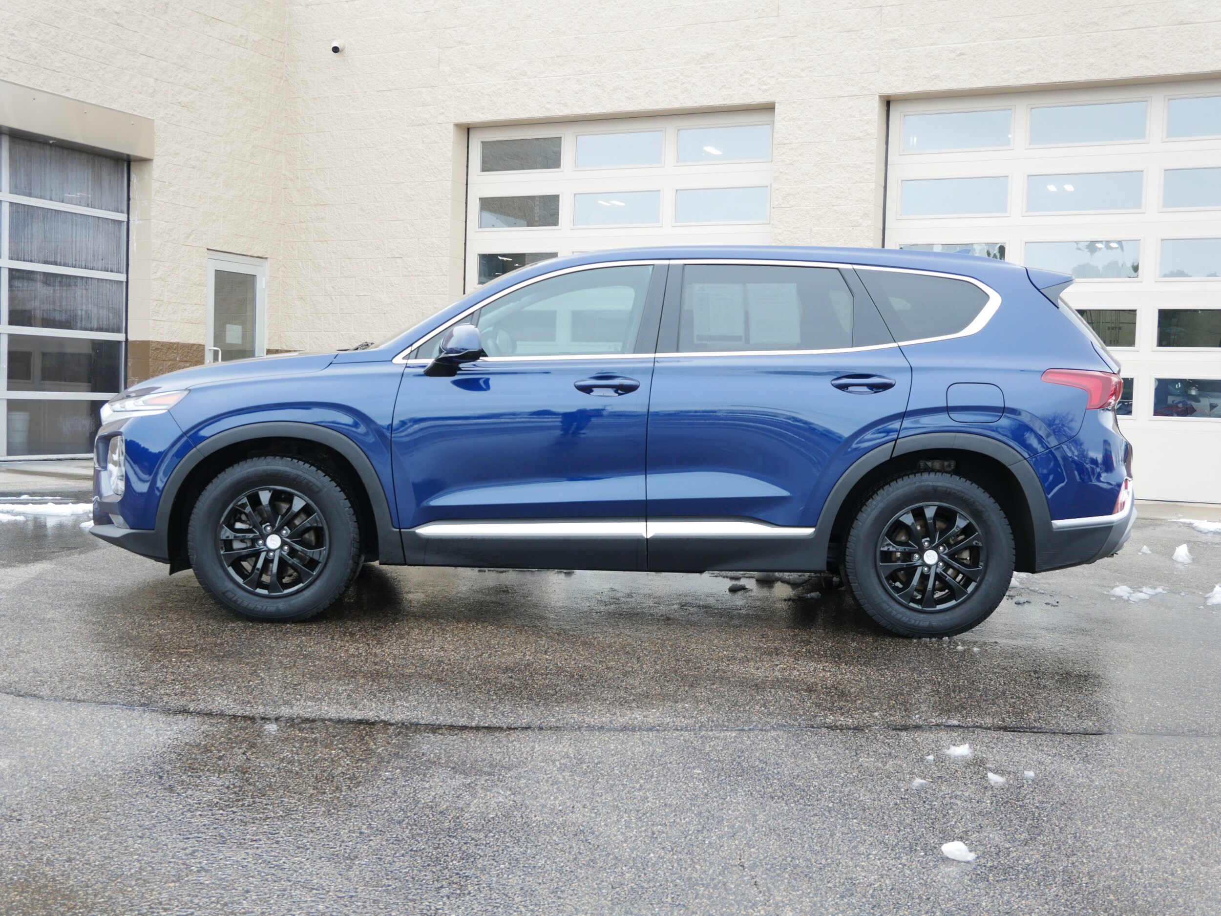 Used 2020 Hyundai Santa Fe SEL with VIN 5NMS3CAD5LH174623 for sale in Waite Park, Minnesota