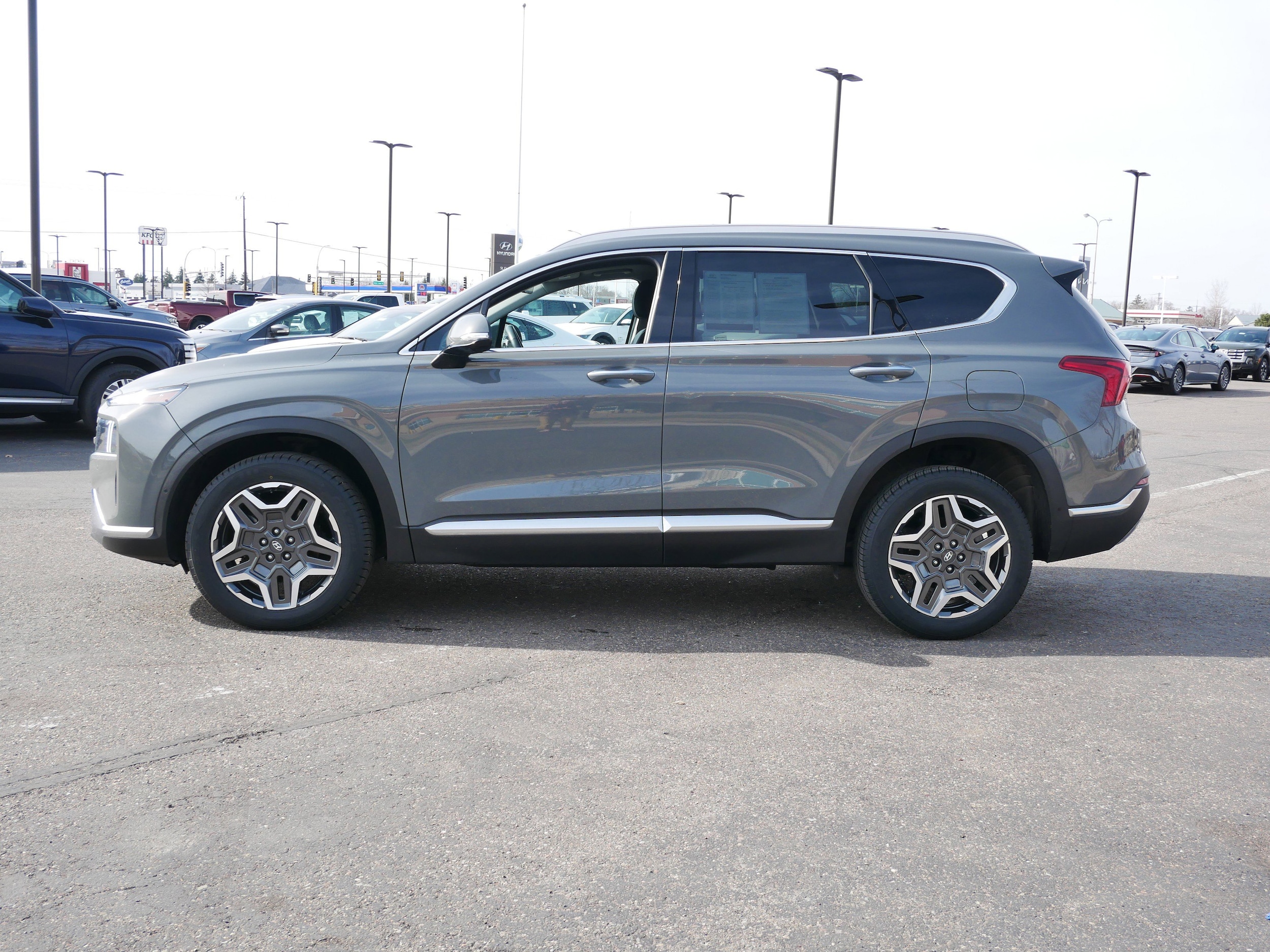 Used 2021 Hyundai Santa Fe Limited with VIN 5NMS4DAL9MH316130 for sale in Waite Park, Minnesota