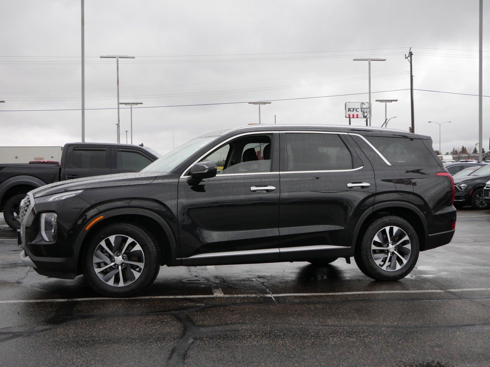 Used 2021 Hyundai Palisade SEL with VIN KM8R2DHE9MU214763 for sale in Waite Park, Minnesota