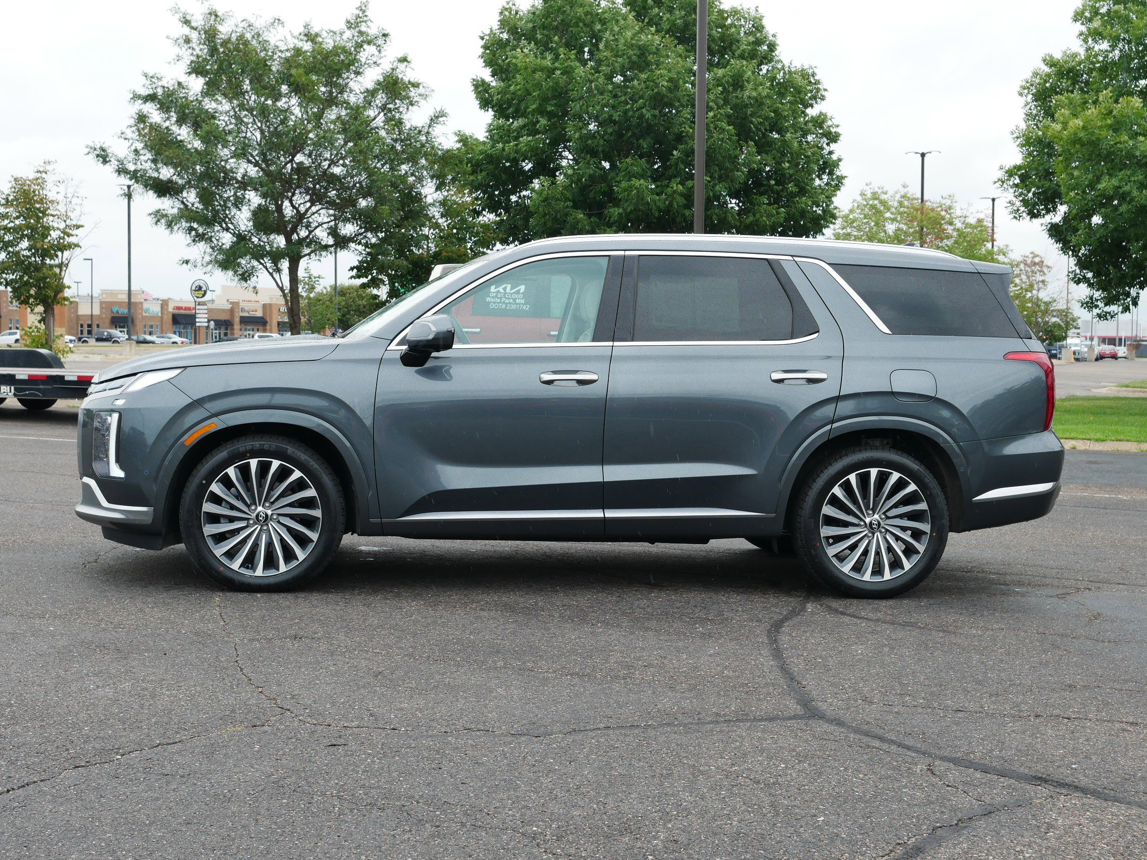 Certified 2024 Hyundai Palisade Calligraphy with VIN KM8R7DGE9RU720149 for sale in Waite Park, Minnesota