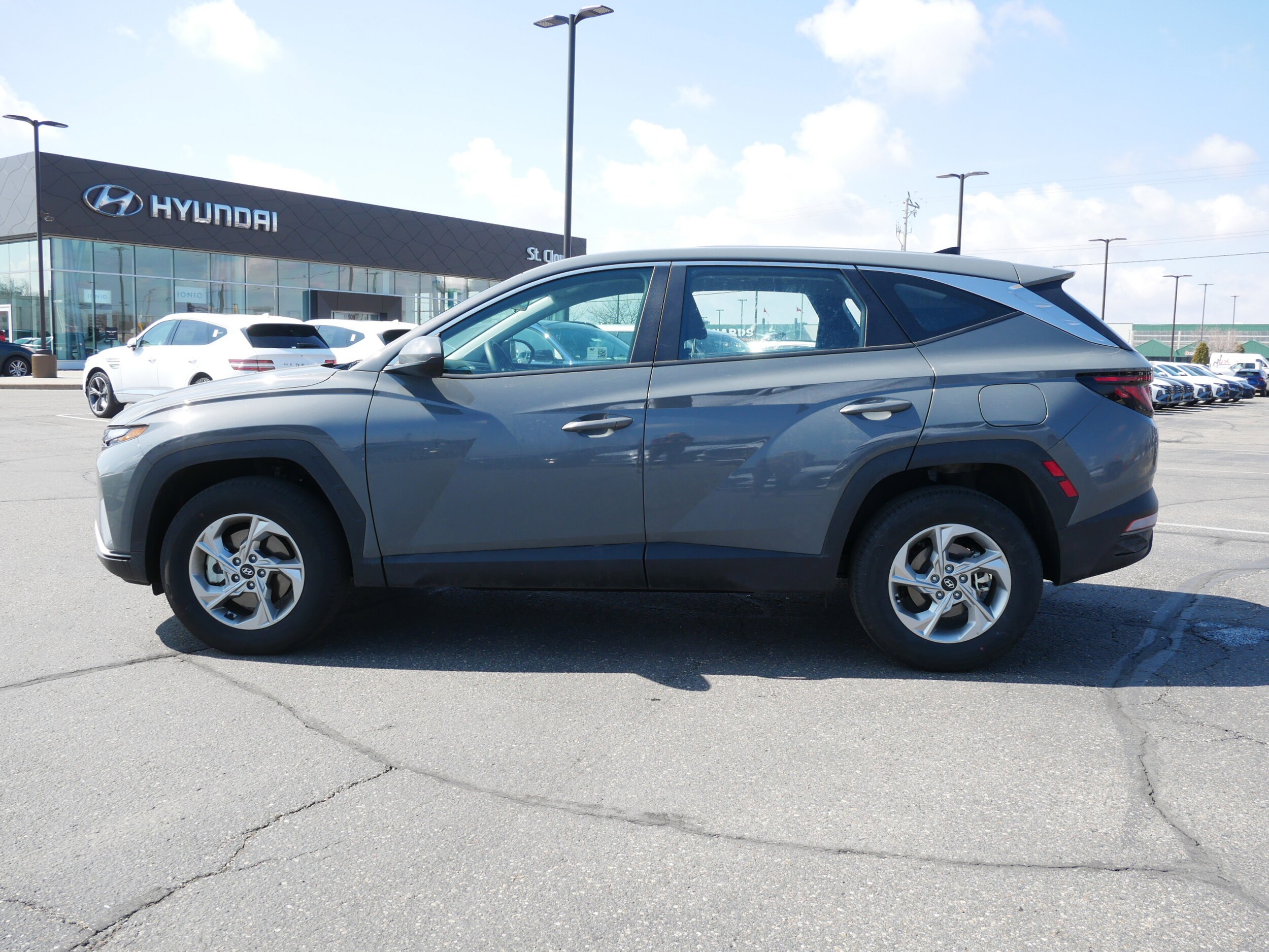 Used 2024 Hyundai Tucson SE with VIN 5NMJACDEXRH430849 for sale in Waite Park, Minnesota