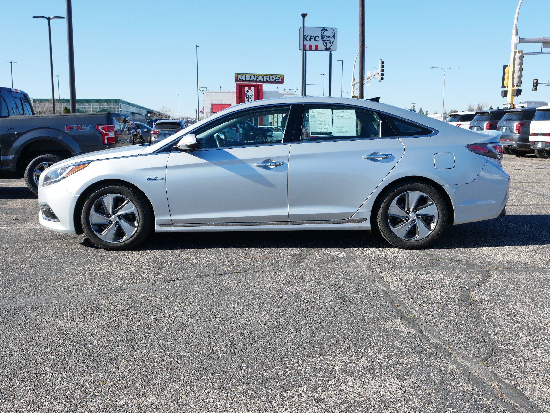 Used 2017 Hyundai Sonata Hybrid Limited with VIN KMHE34L34HA071391 for sale in Waite Park, Minnesota