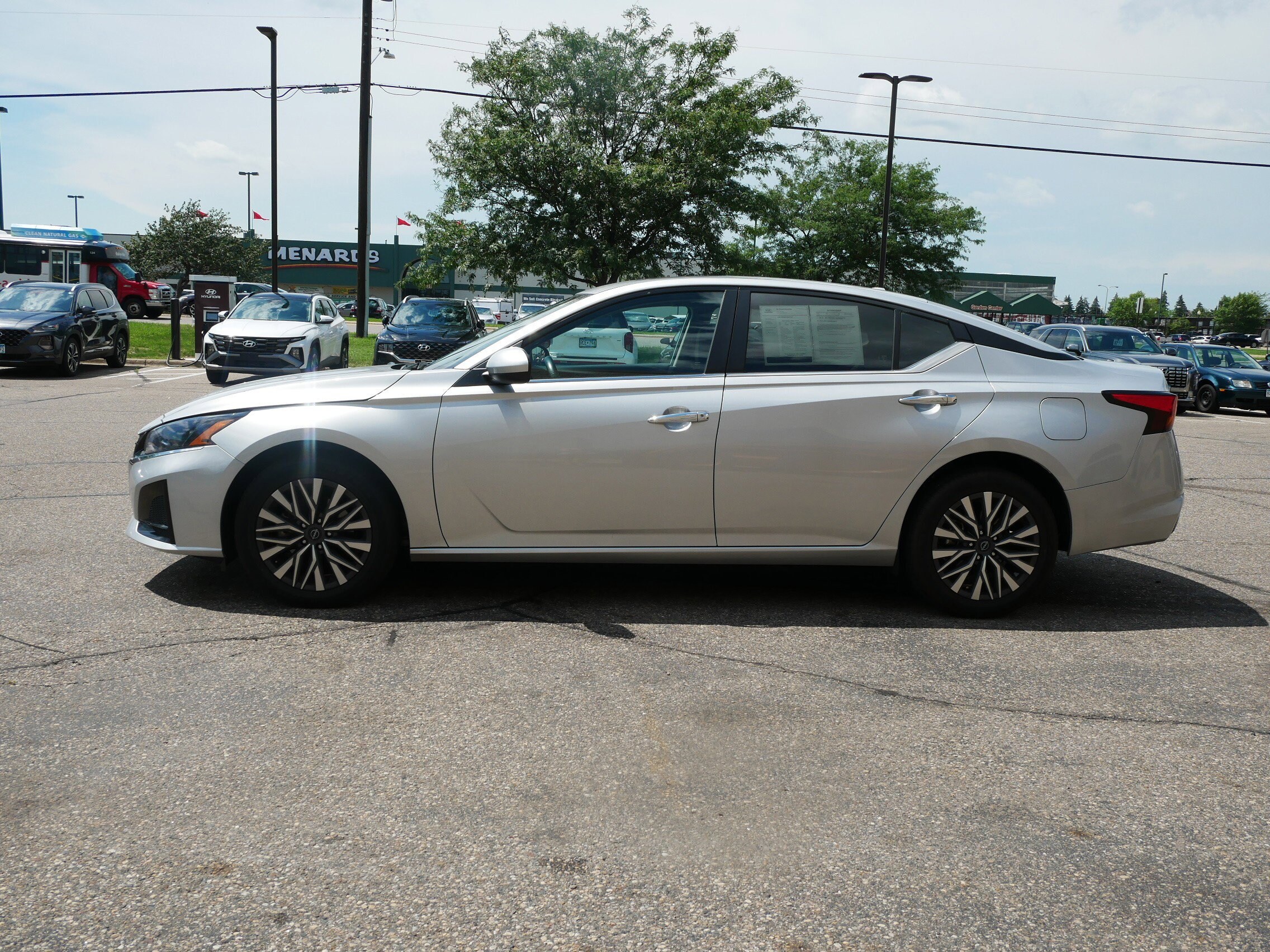 Used 2023 Nissan Altima SV with VIN 1N4BL4DW1PN346180 for sale in Waite Park, Minnesota