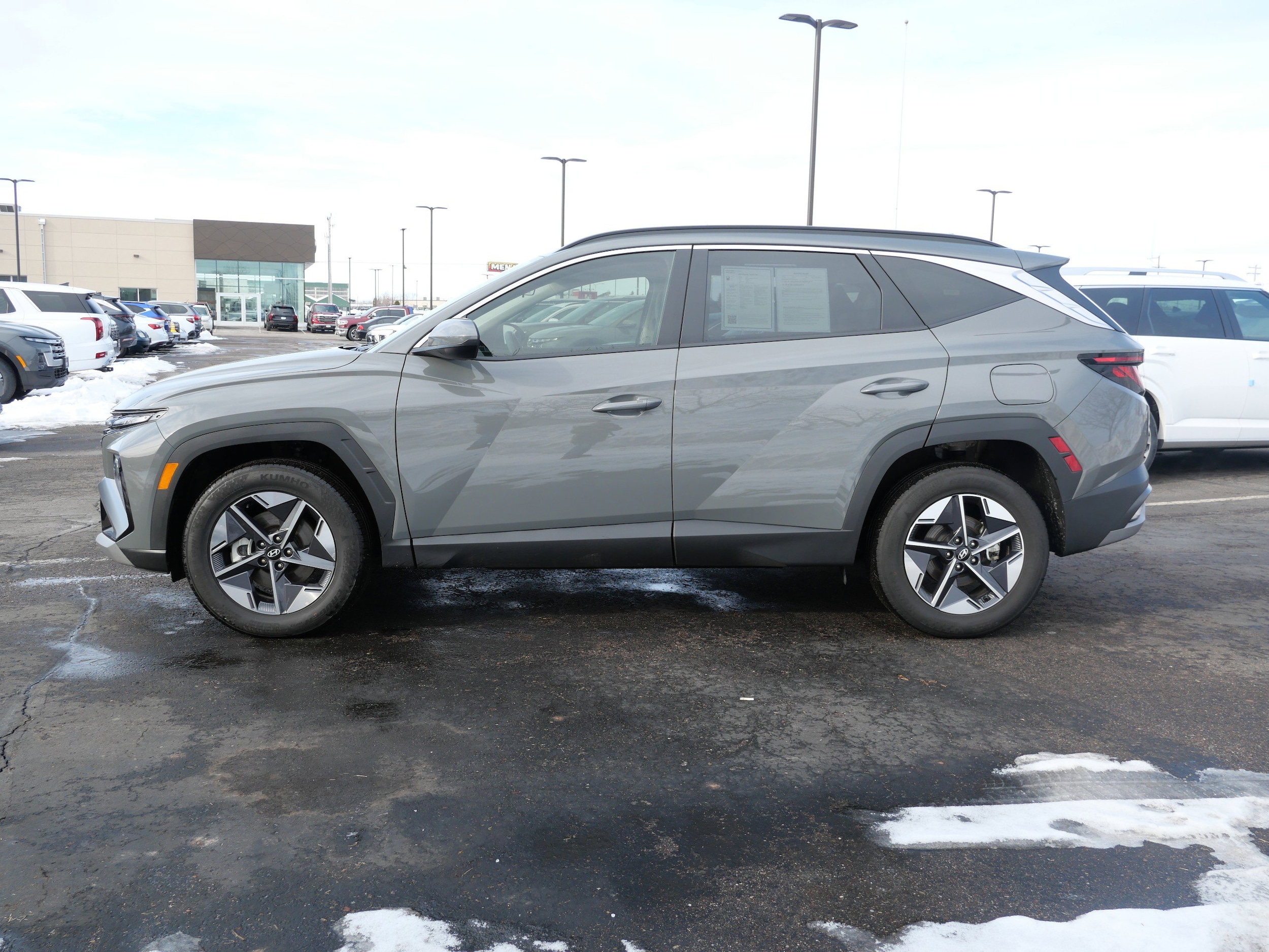 Certified 2025 Hyundai Tucson SEL with VIN 5NMJBCDE0SH528338 for sale in Waite Park, Minnesota