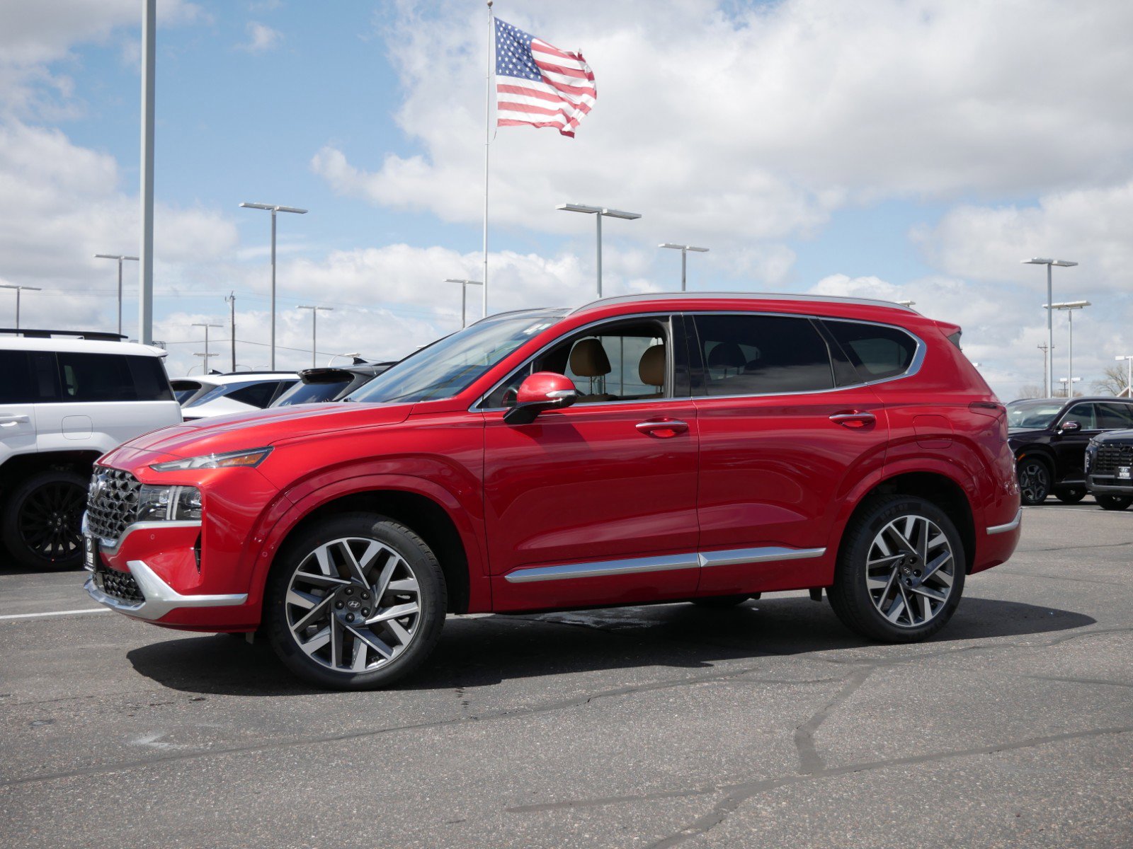 Used 2022 Hyundai Santa Fe Calligraphy with VIN 5NMS5DAL5NH418782 for sale in Waite Park, Minnesota