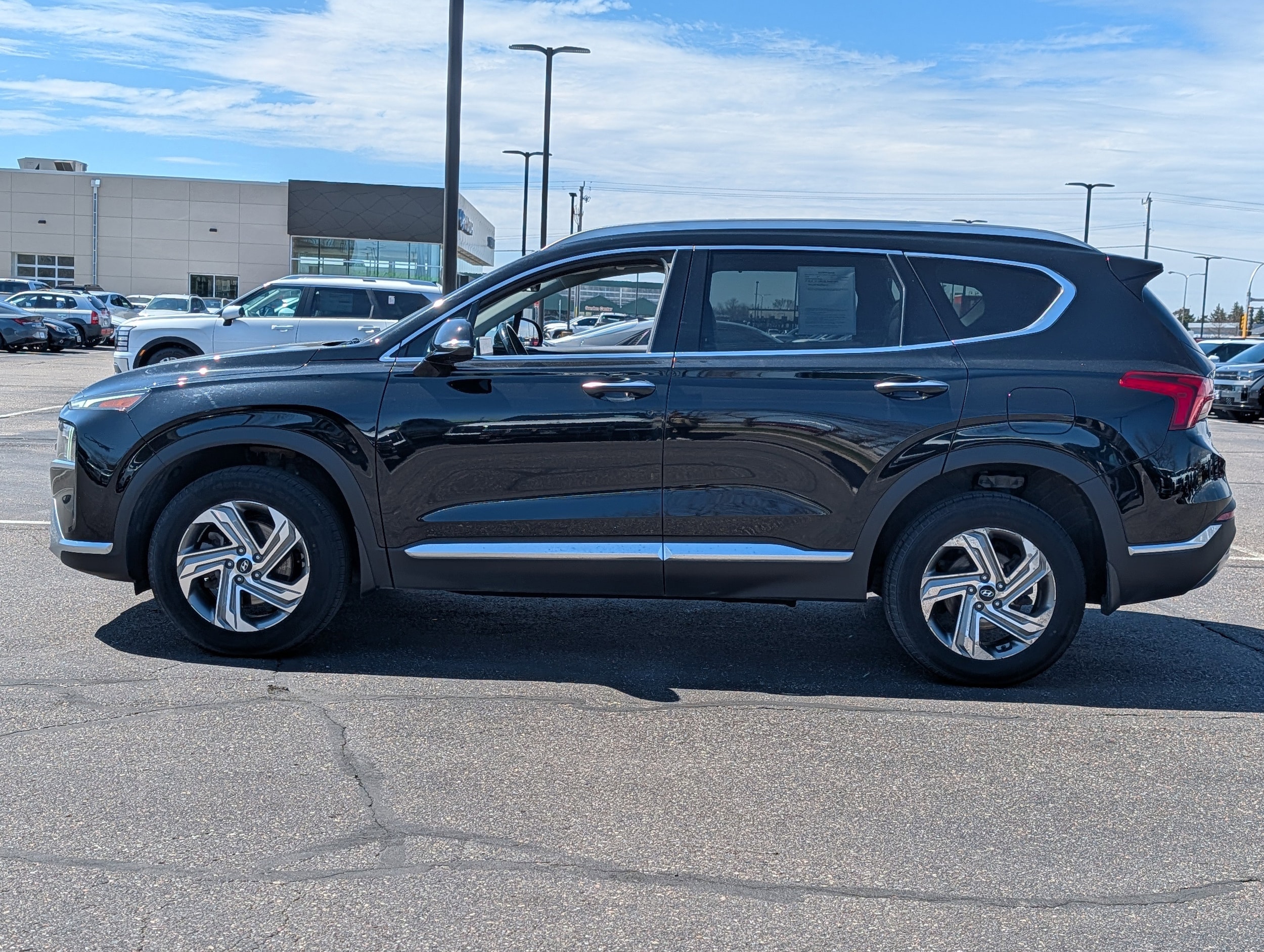 Used 2021 Hyundai Santa Fe SEL with VIN 5NMS3DAJ3MH342224 for sale in Waite Park, Minnesota