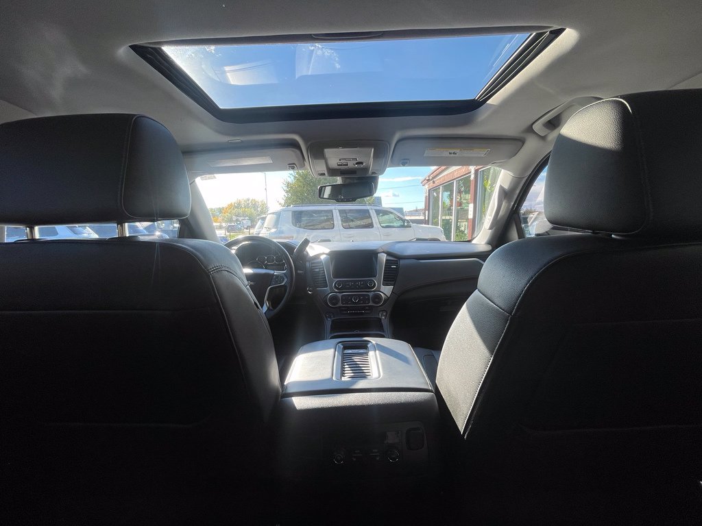 2017 Chevrolet Suburban Premier - Photo 23