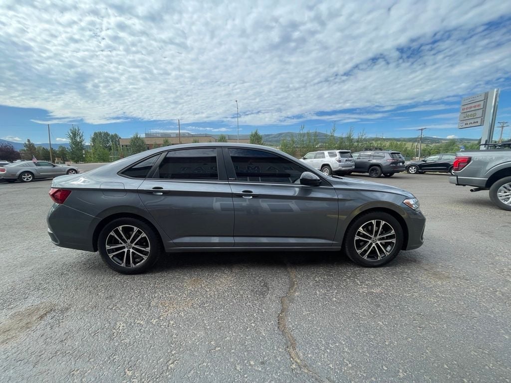 2023 Volkswagen Jetta Sport - Photo 9