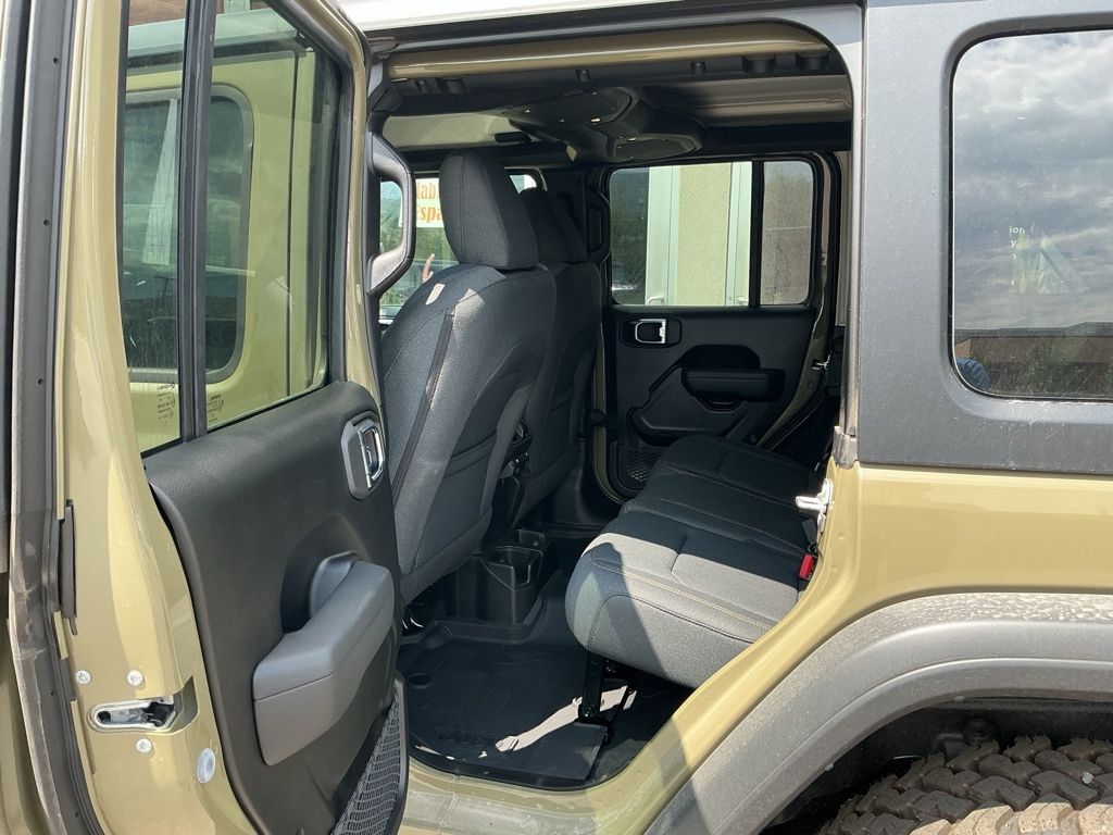 2026 Jeep Wrangler 4-Door Willys - Photo 15