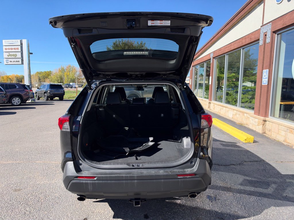 2019 Toyota RAV4 XLE Premium - Photo 6