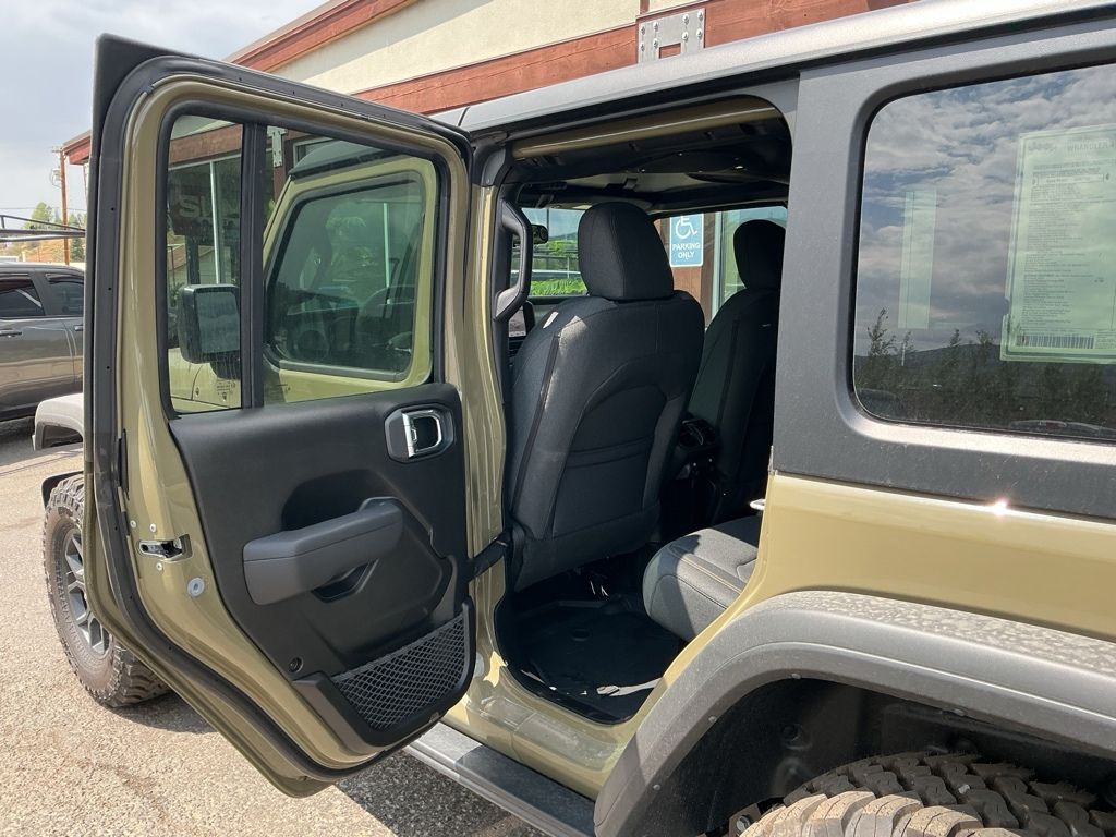 2026 Jeep Wrangler 4-Door Willys - Photo 14