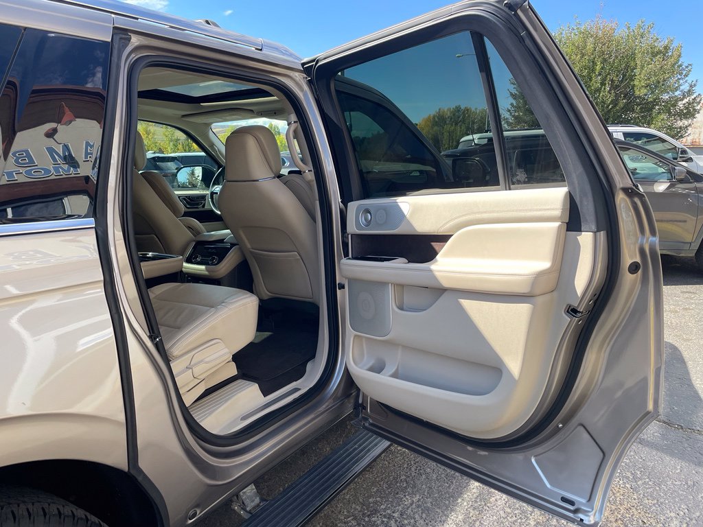 2020 Lincoln Navigator Reserve L - Photo 17