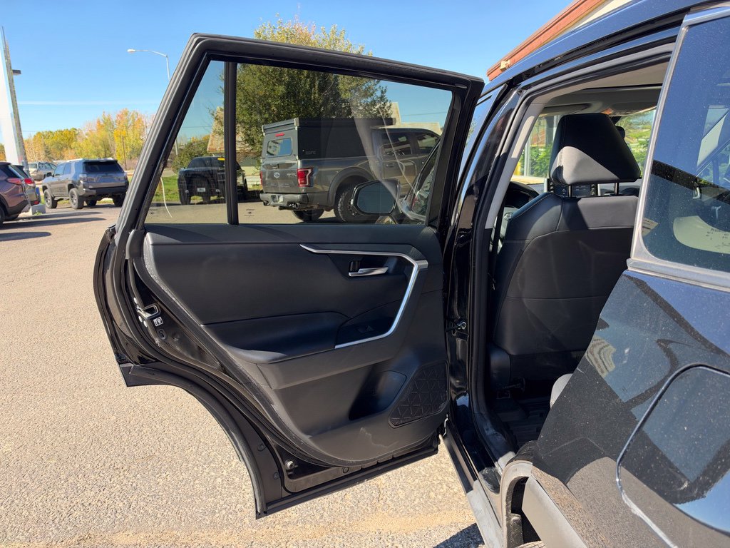 2019 Toyota RAV4 XLE Premium - Photo 16