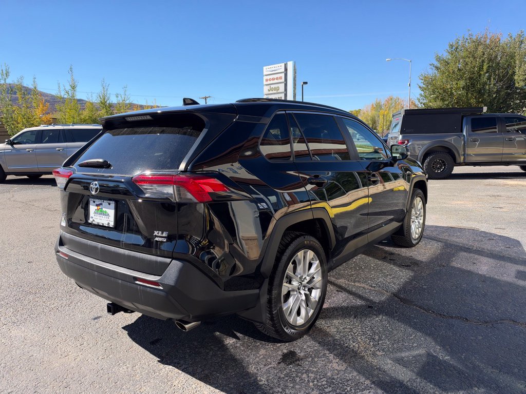 2019 Toyota RAV4 XLE Premium - Photo 7