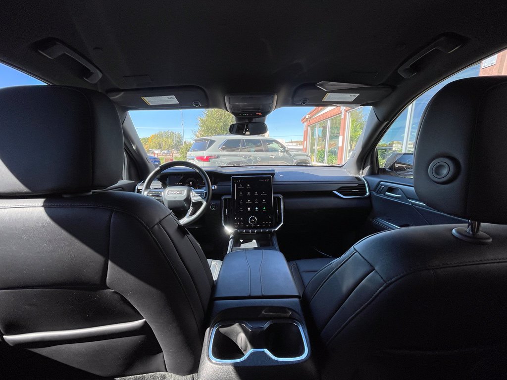 2025 GMC Acadia Elevation - Photo 25