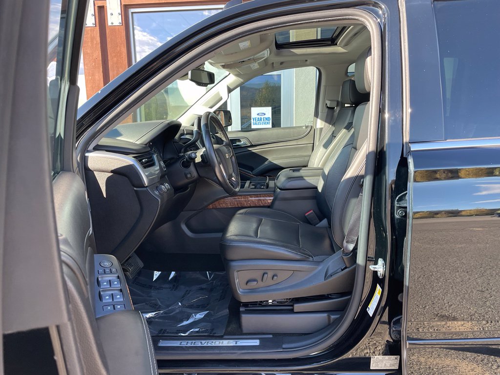 2017 Chevrolet Suburban Premier - Photo 10