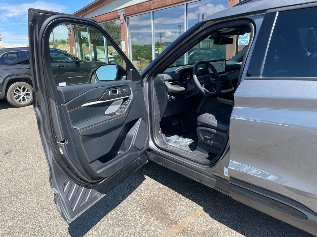 2026 Ford Explorer Tremor - Photo 11