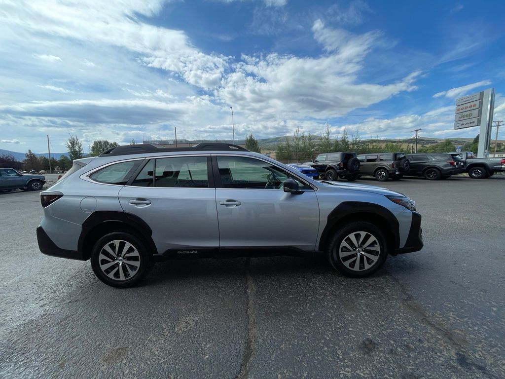 2024 Subaru Outback Base - Photo 9