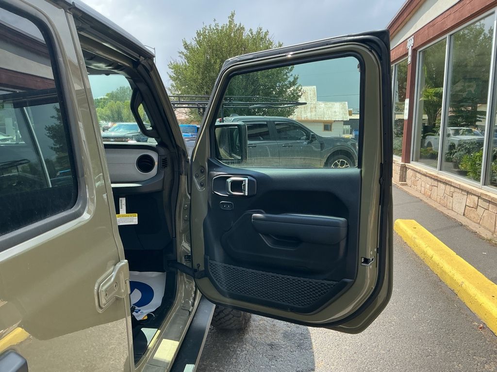 2026 Jeep Wrangler 4-Door Willys - Photo 20