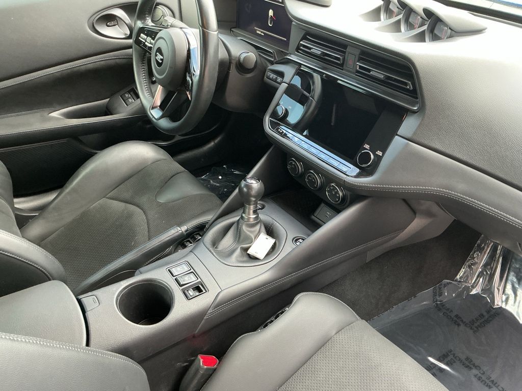 2025 Nissan Z Performance - Photo 19
