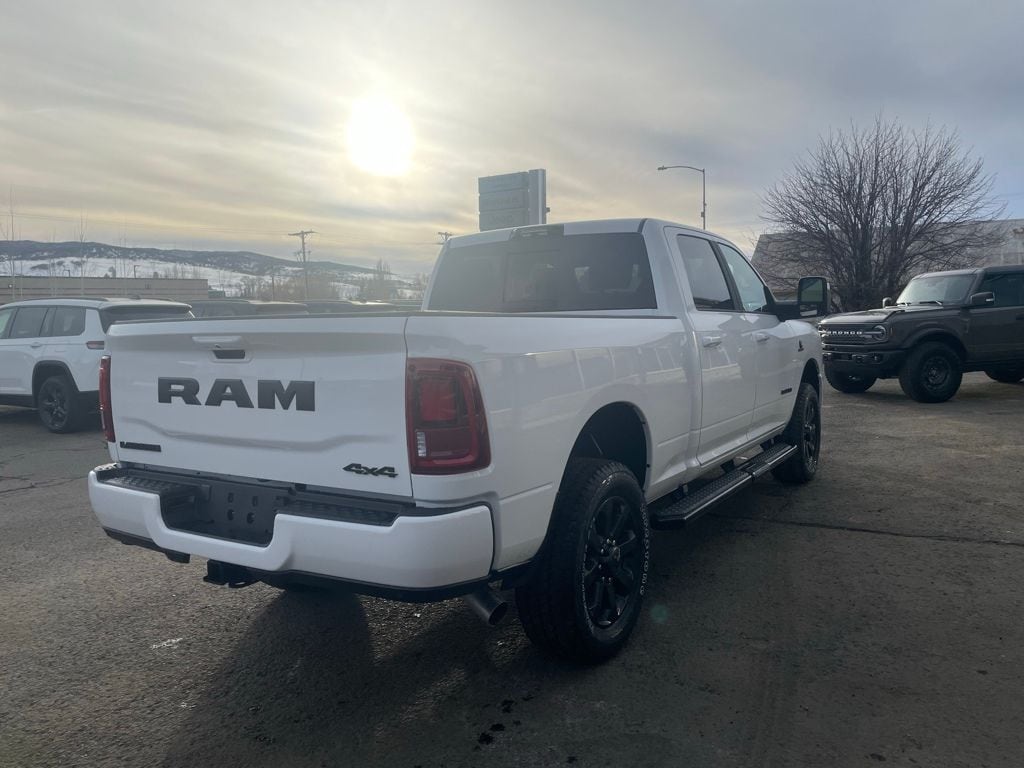 2026 RAM 3500 Laramie - Photo 7