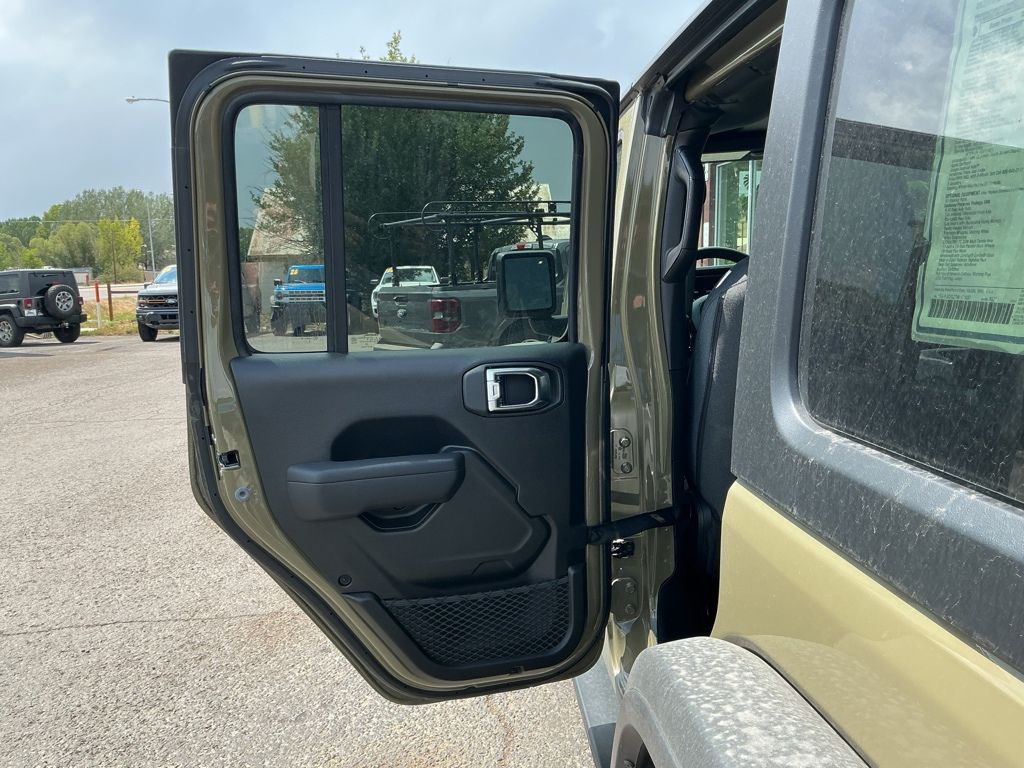 2026 Jeep Wrangler 4-Door Willys - Photo 16