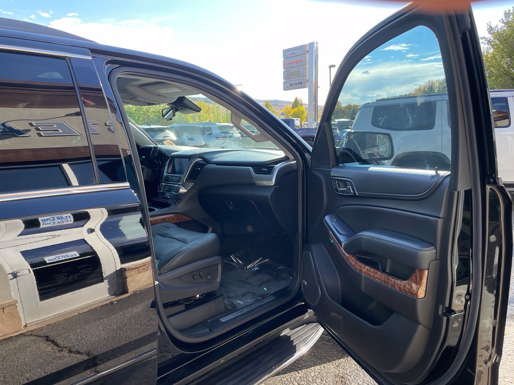 2017 Chevrolet Suburban Premier - Photo 16