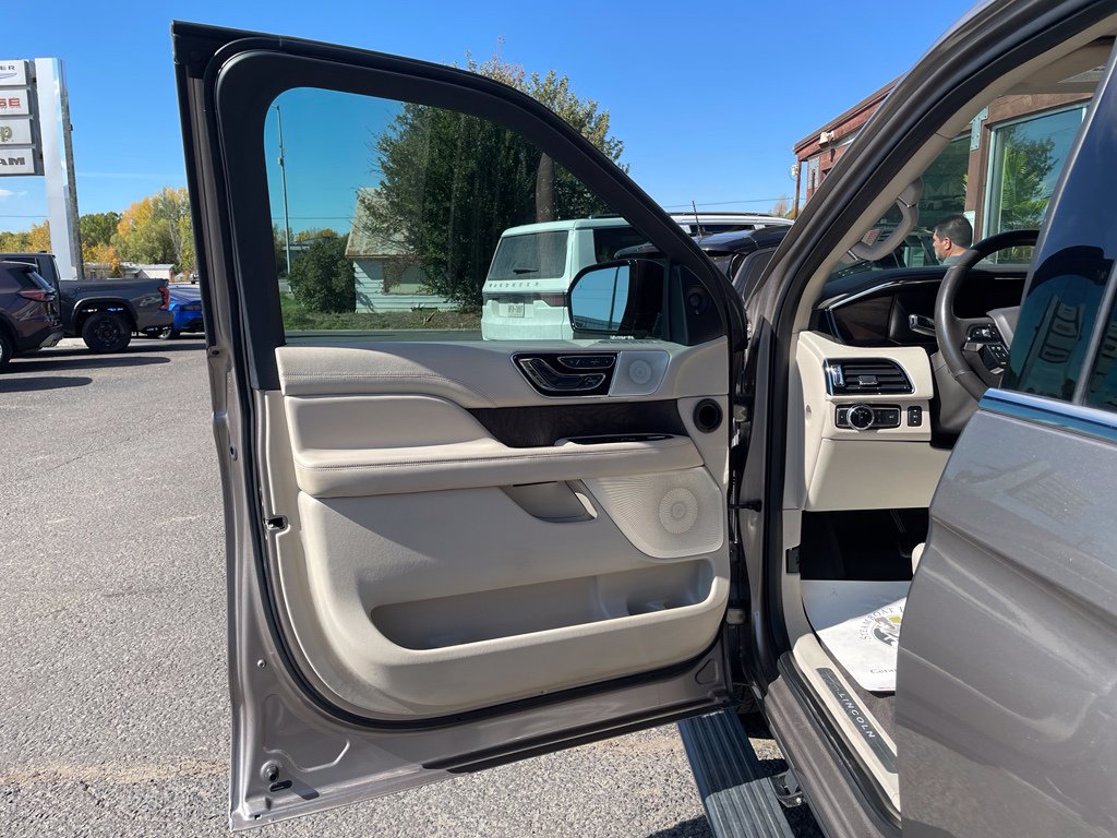 2020 Lincoln Navigator Reserve L - Photo 13