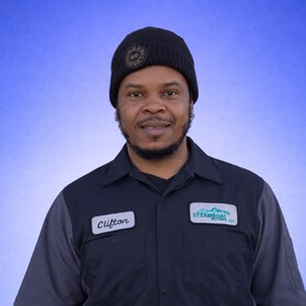 Staff member Clifton Barrett from ID_51e05b